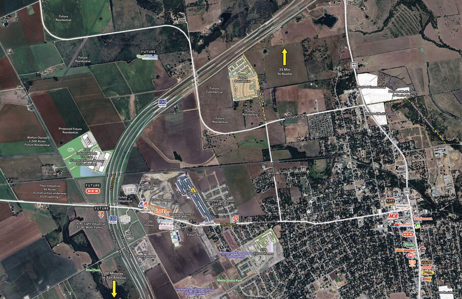 2014 W San Antonio St, Lockhart, TX à louer - Photo principale – Image 1 sur 3