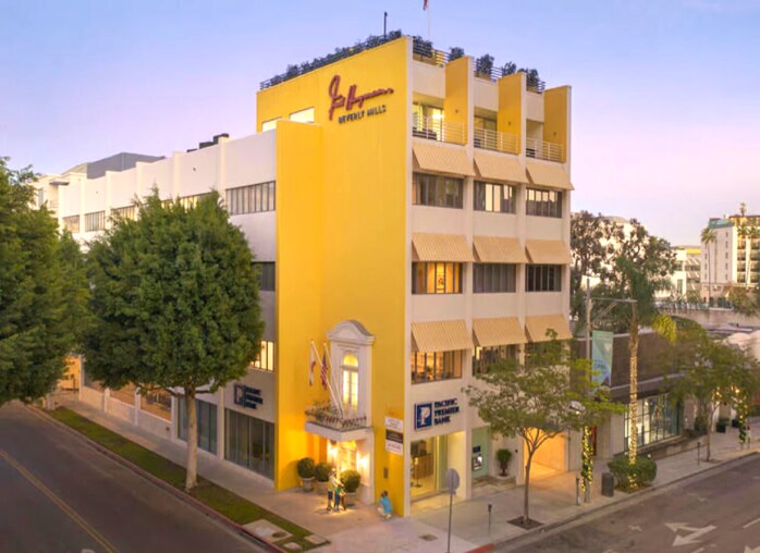 190-192 N Canon Dr, Beverly Hills, CA à louer - Photo de l’immeuble – Image 3 sur 3