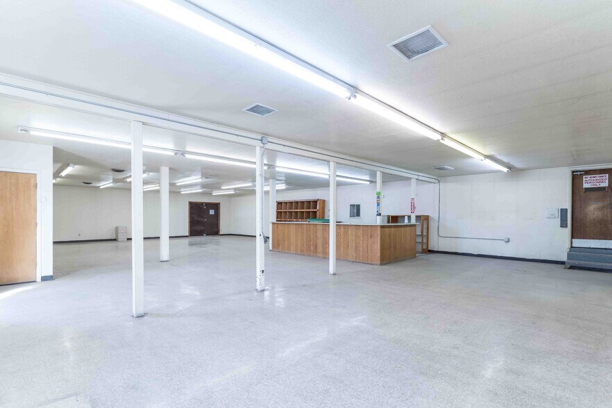 7212 E Main St, Farmington, NM à vendre - Photo intérieure – Image 3 sur 29
