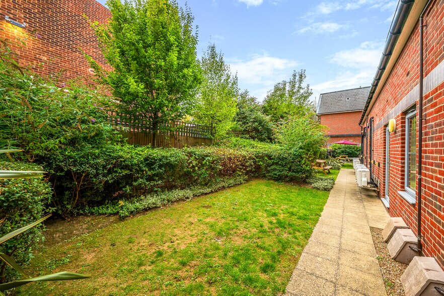 24-36 Scotts Rd, Bromley à vendre - Photo de l’immeuble – Image 2 sur 10