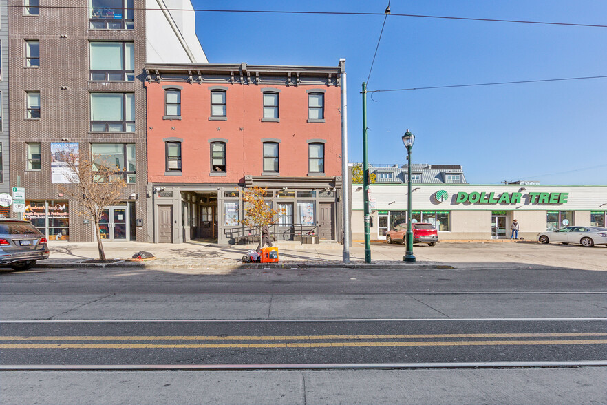 2613 W Girard Ave, Philadelphia, PA à vendre - Photo de l’immeuble – Image 1 sur 19