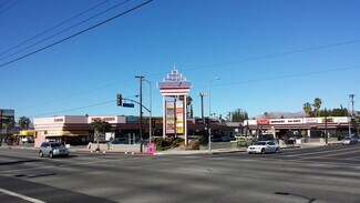 Plus de détails pour 17703-17715 Saticoy St, Reseda, CA - Local commercial à louer