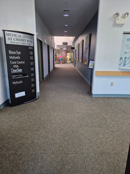 489-493 Bernardston Rd, Greenfield, MA à louer - Hall d’entrée – Image 2 sur 6