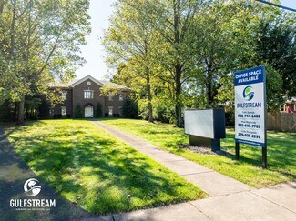 Plus de détails pour 3010 Taylor Springs Dr, Louisville, KY - Bureau à louer