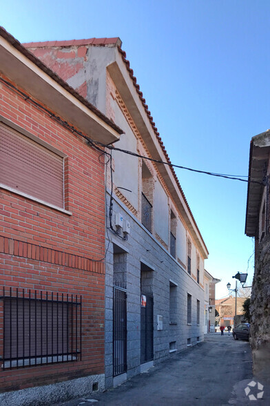 Calle Visitación, 4, Chapinería, Madrid à louer - Photo de l’immeuble – Image 2 sur 2