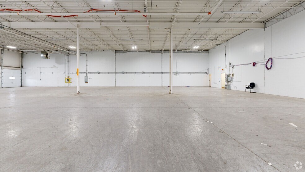 9415-9495 Aut Transcanadienne, Montréal, QC à louer - Numérisation 3D Matterport – Image 2 sur 18