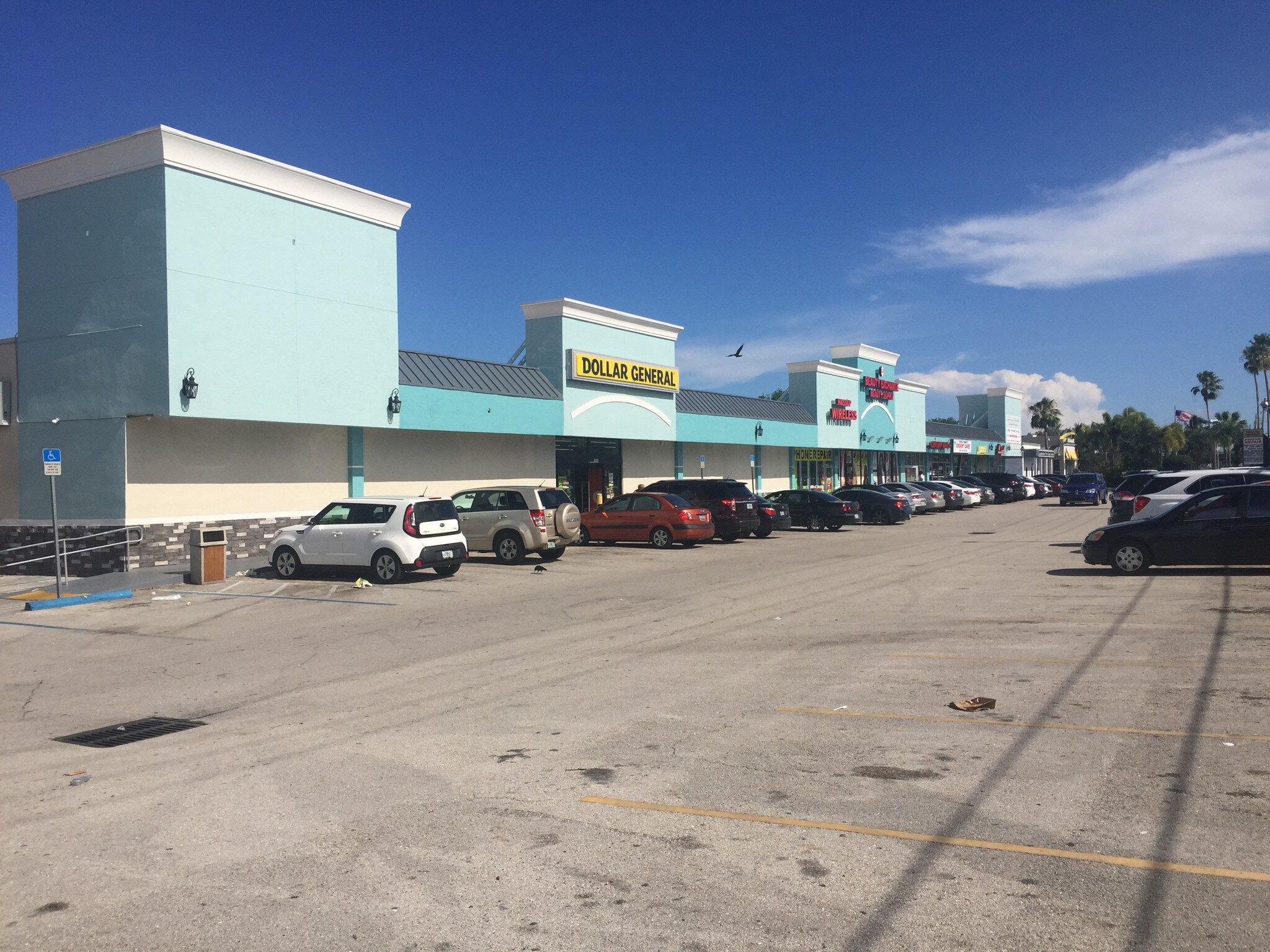 1162-1186 N State Road 7, Lauderhill, FL à louer Photo de l’immeuble– Image 1 sur 10