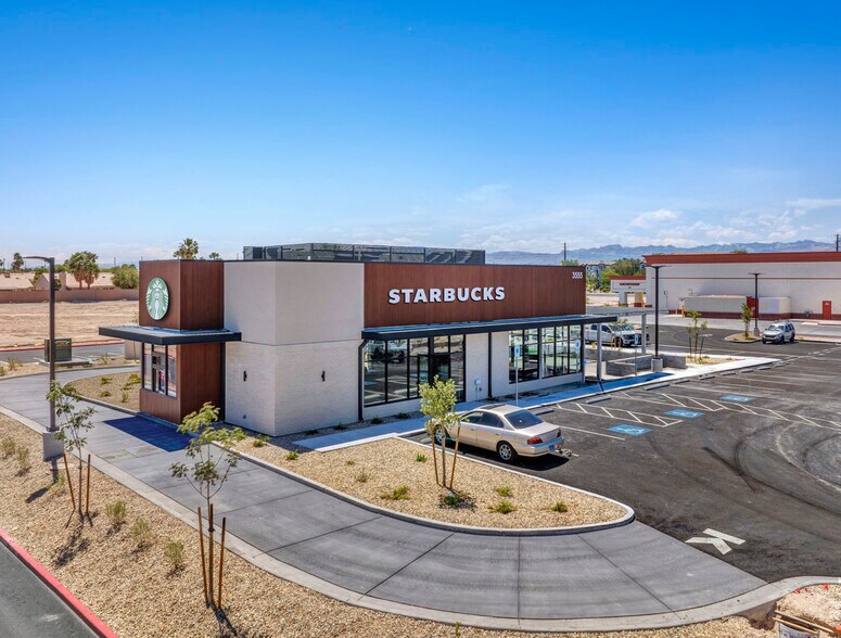 3555 W Craig Rd, North Las Vegas, NV à vendre - Photo de l’immeuble – Image 2 sur 7