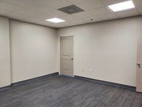 2572 W State Road 426, Oviedo, FL à louer Photo intérieure– Image 2 sur 13