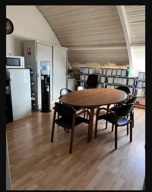 Bureau dans Saint-Ouen-sur-Seine à louer Photo de l’immeuble– Image 1 sur 8