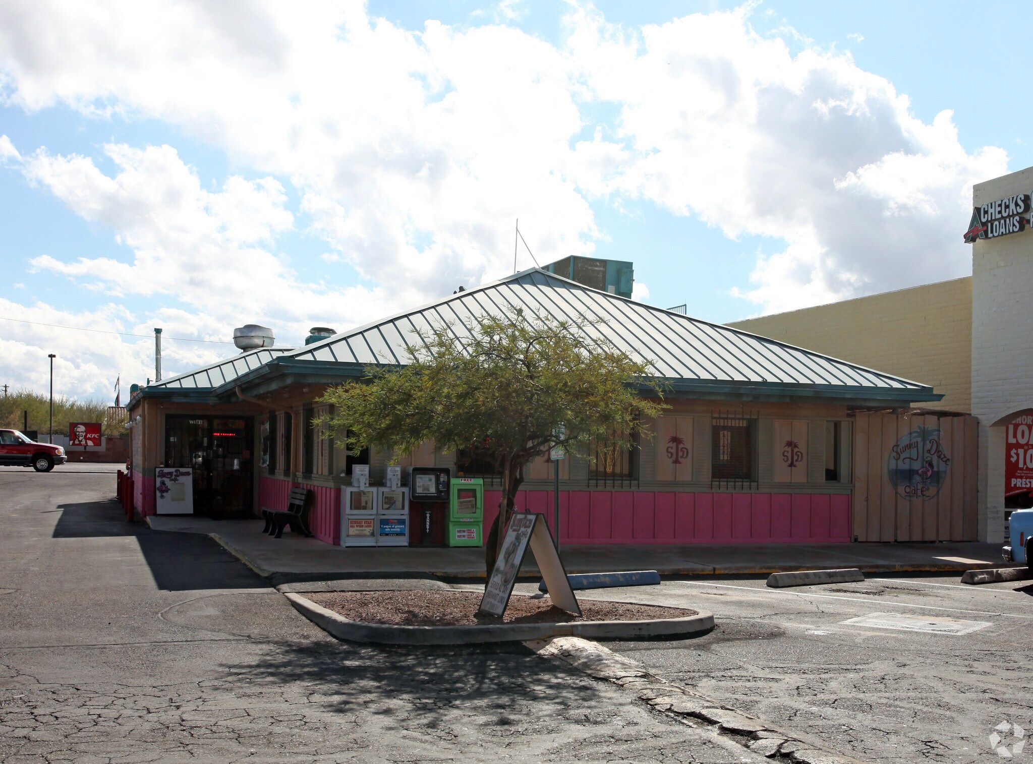 1806-1820 E Irvington Rd, Tucson, AZ à louer Photo principale– Image 1 sur 8