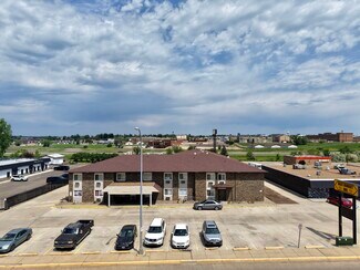 Plus de détails pour 642 12th St W, Dickinson, ND - Hôtellerie à vendre