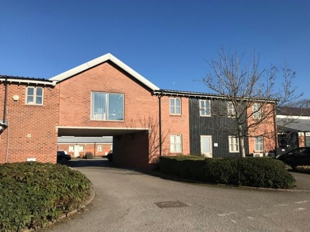 Llyndir Ln, Wrexham à louer - Photo principale – Image 1 sur 3