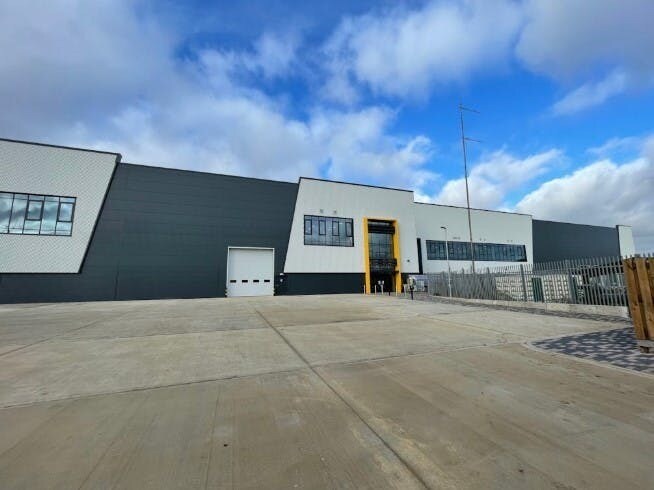 Unit 1-3 Tewin Rd, Welwyn Garden City à louer - Photo de l’immeuble – Image 2 sur 9