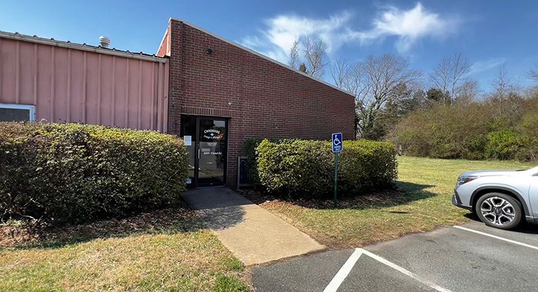 8889 Three Notch Rd, Troy, VA à vendre - Photo de l’immeuble – Image 2 sur 5