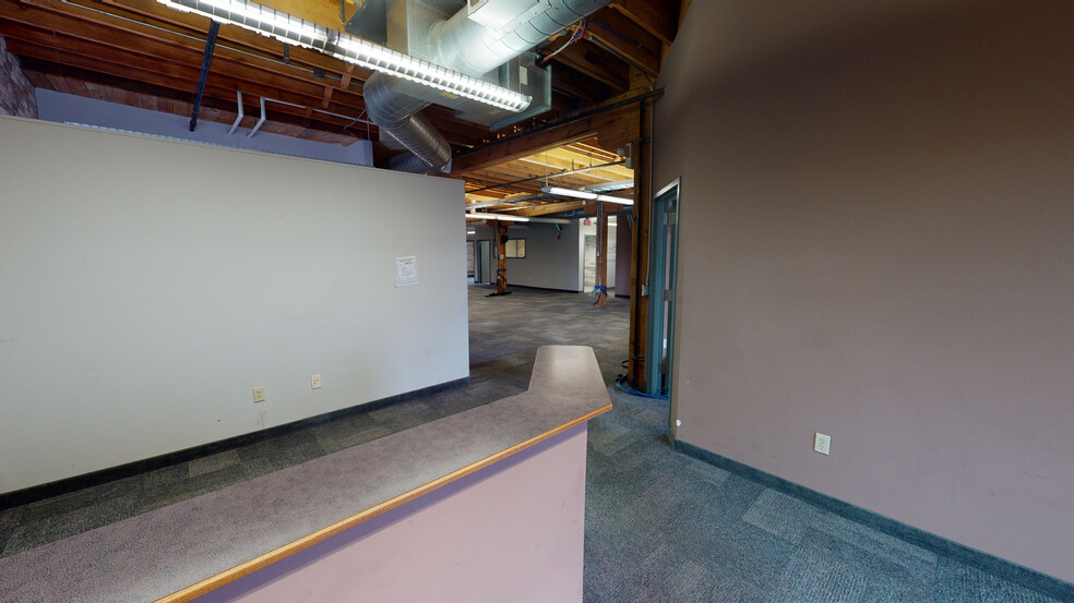 620 Century Ave SW, Grand Rapids, MI à louer - Photo intérieure – Image 2 sur 5