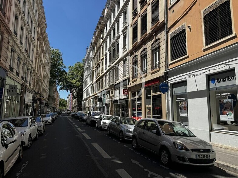 31 Rue Cuvier, Lyon à vendre - Photo de l’immeuble – Image 3 sur 5