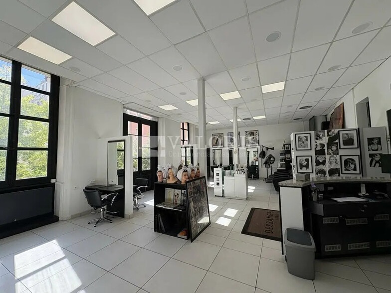 7 Rue Auguste Comte, Lyon à louer - Photo de l’immeuble – Image 2 sur 13