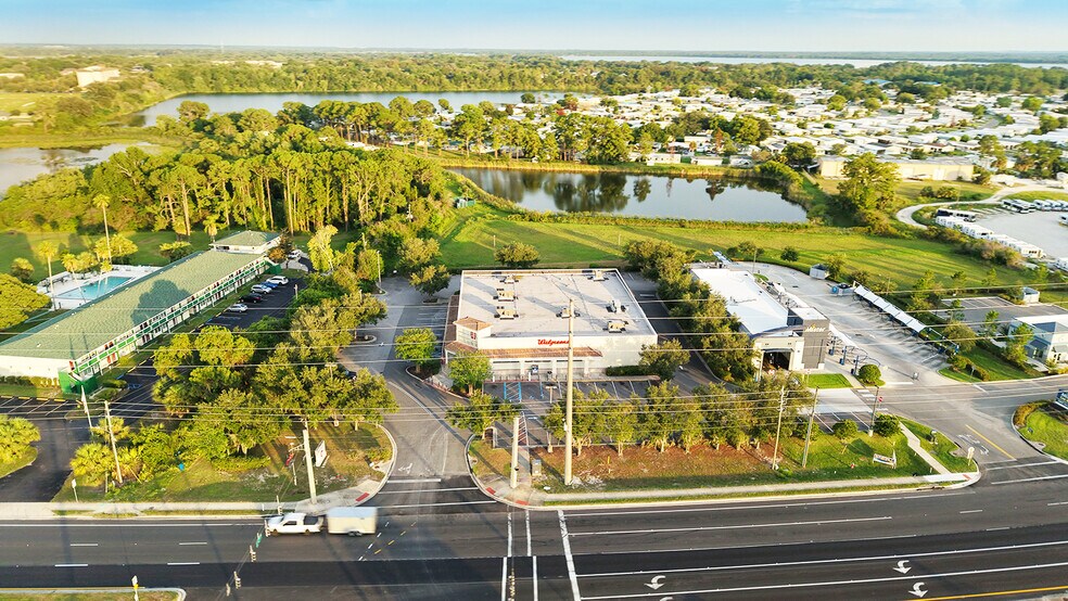 680 E Burleigh Blvd, Tavares, FL à vendre - Photo de l’immeuble – Image 2 sur 7