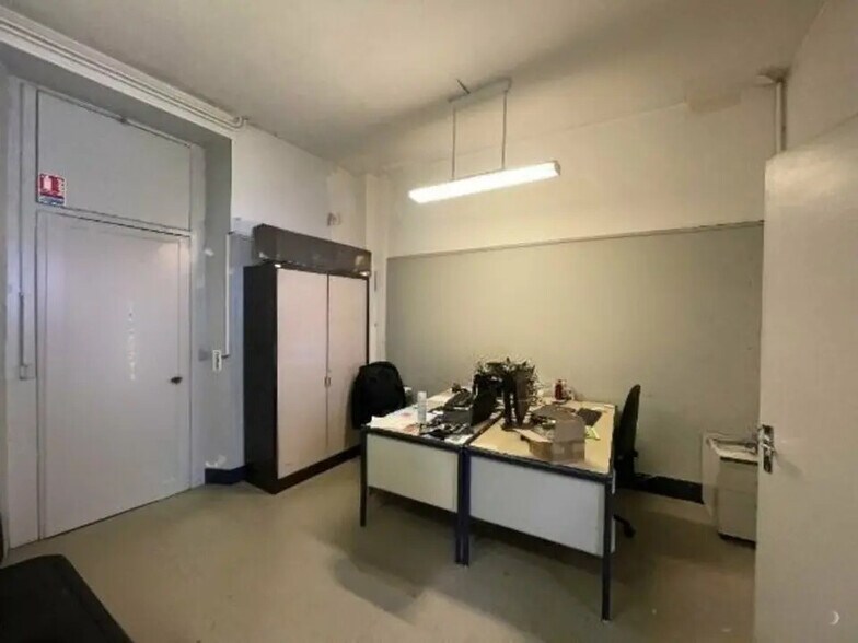 Local commercial dans Reims à louer - Photo de l’immeuble – Image 3 sur 6