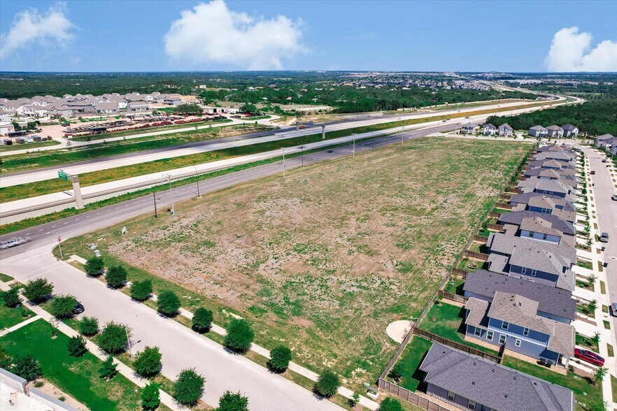 367 Huddleston rd, Leander, TX à vendre - Photo de l’immeuble – Image 2 sur 9