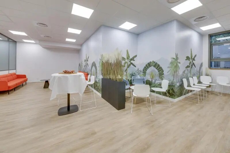 Bureau dans Rueil-Malmaison à louer - Photo de l’immeuble – Image 3 sur 11