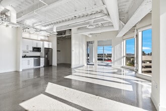6100 Wilshire Blvd, Los Angeles, CA à louer Photo intérieure– Image 2 sur 2