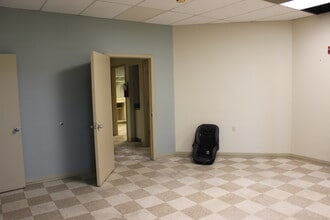 3550 University Blvd S, Jacksonville, FL à louer Photo intérieure– Image 2 sur 4