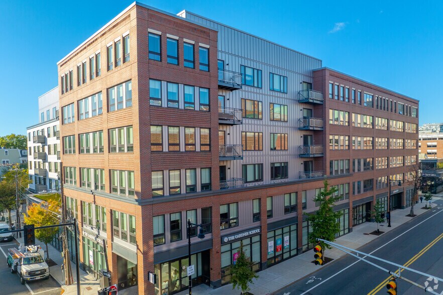 21 Charles St, Cambridge, MA à louer - Photo principale – Image 1 sur 39