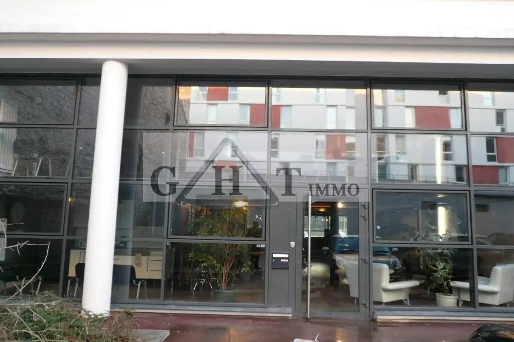 Bureau dans Ivry-sur-Seine à louer Photo de l’immeuble– Image 1 sur 12