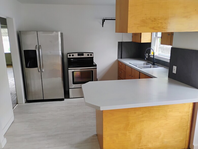 125 Shoup Ave W, Twin Falls, ID à vendre - Photo intérieure – Image 2 sur 24