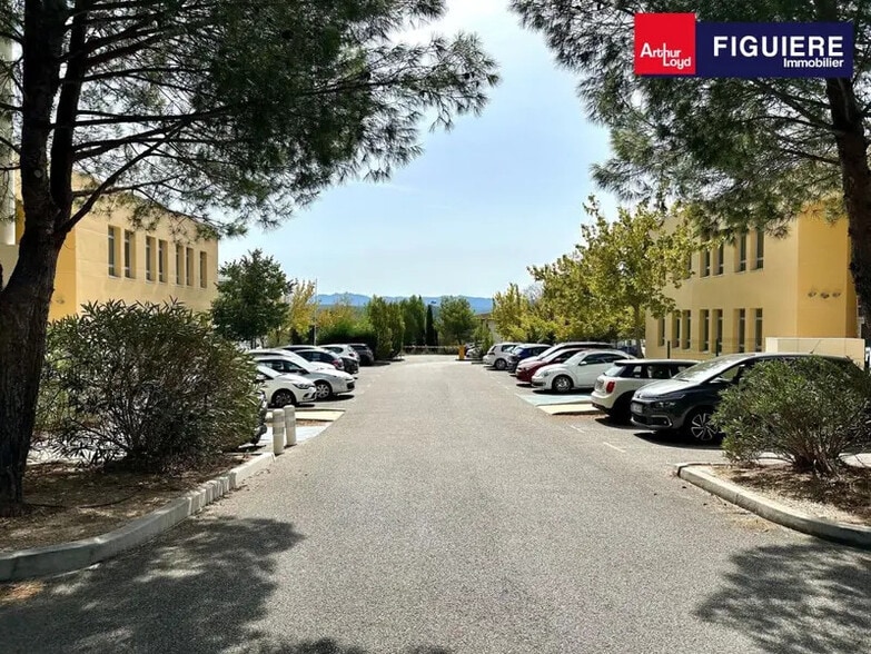 425 Rue René Descartes, Aix-en-Provence à vendre - Photo de l’immeuble – Image 2 sur 8