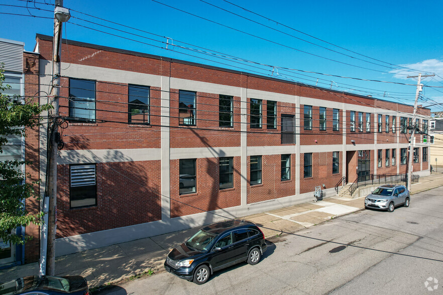 2500 Jane St, Pittsburgh, PA à louer - Photo de l’immeuble – Image 1 sur 9