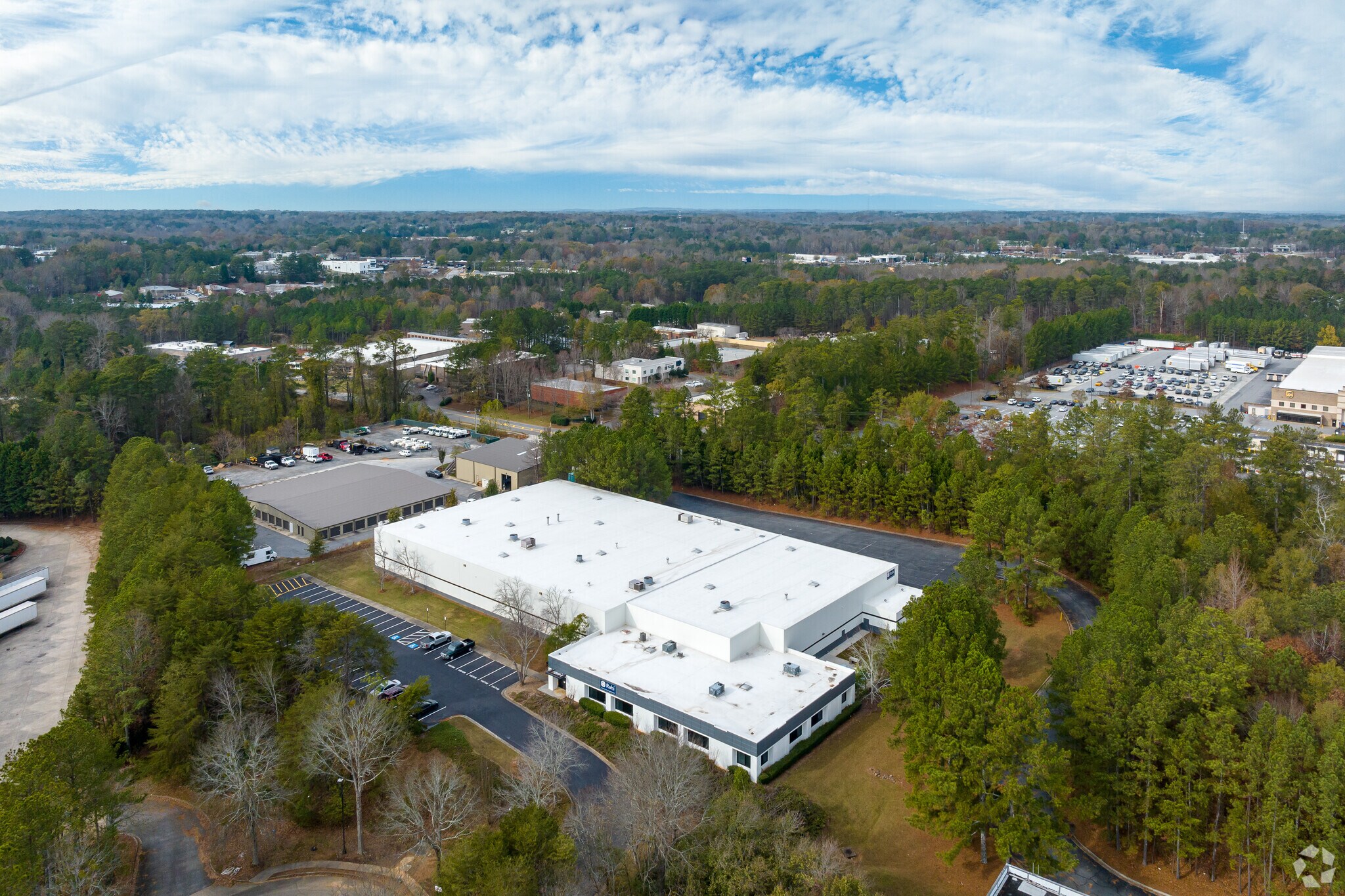 2000 Northfield Ct, Roswell, GA à louer Photo principale– Image 1 sur 33