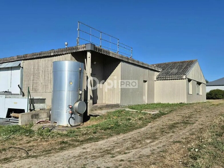 Local d'activités dans Rédené à vendre - Photo de l’immeuble – Image 1 sur 4