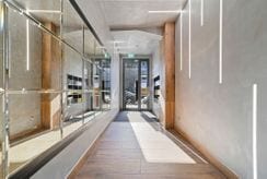 4 Golden Sq, Londres à louer Photo intérieure– Image 2 sur 4