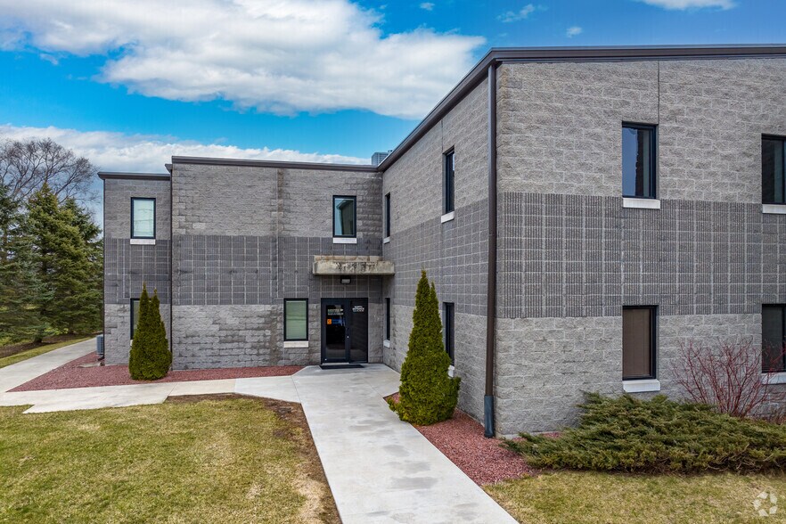 4466 County Highway P, Jackson, WI à louer - Photo de l’immeuble – Image 2 sur 12