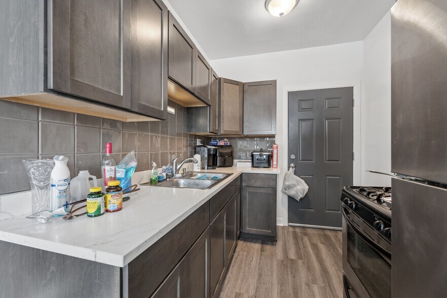 7601 S Hermitage Ave, Chicago, IL à vendre - Photo intérieure – Image 3 sur 3