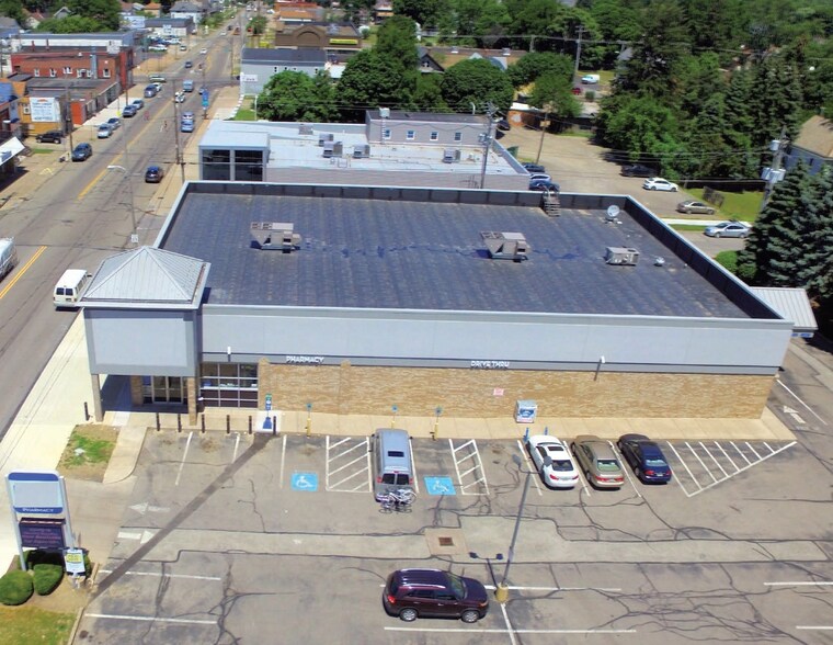 2715 Parade St, Erie, PA à louer - Aérien – Image 2 sur 5