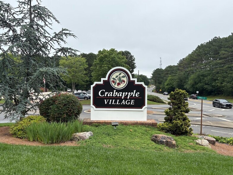 1200 Abbey Ct, Alpharetta, GA à vendre - Photo de l’immeuble – Image 2 sur 20