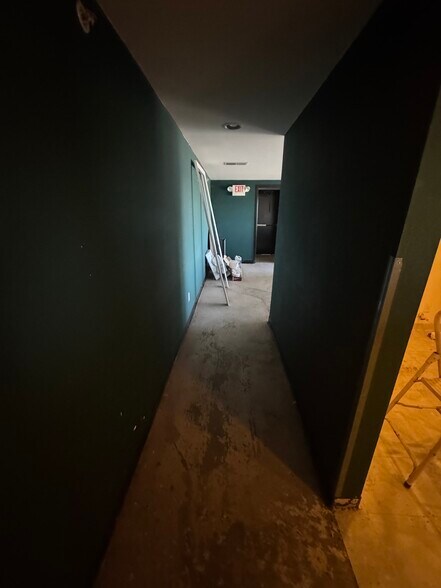 1803 Ramada Blvd, Collinsville, IL à louer - Photo intérieure – Image 2 sur 5