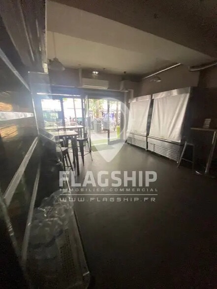 Local commercial dans Montreuil à louer - Photo de l’immeuble – Image 2 sur 9