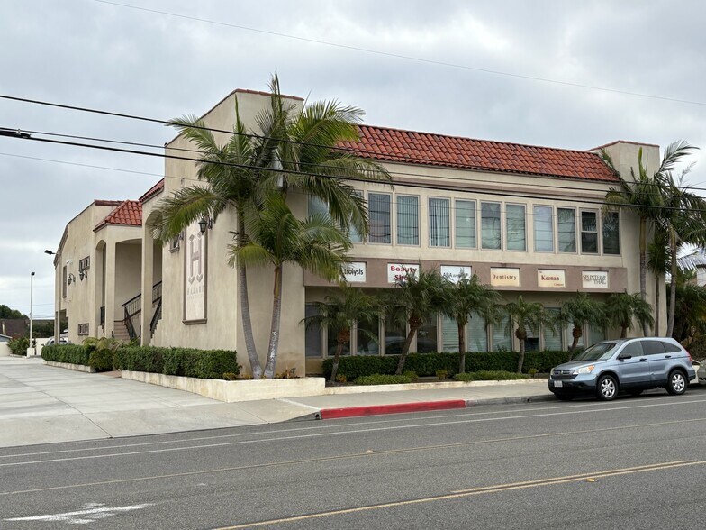25124 Narbonne Ave, Lomita, CA à louer - Photo de l’immeuble – Image 2 sur 13