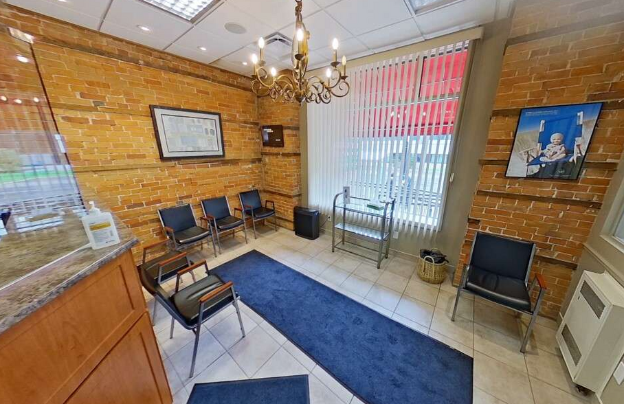 163 Brock St, Kingston, ON à vendre - Photo intérieure – Image 3 sur 8