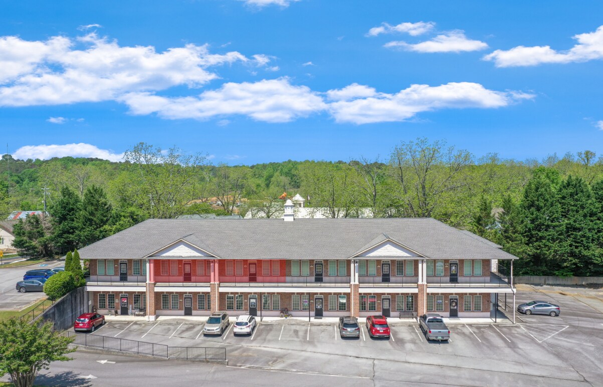 4209 Oakwood Rd, Oakwood, GA à louer Photo principale– Image 1 sur 8