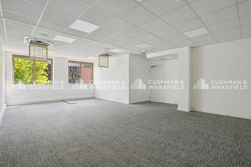 Bureau dans Levallois-Perret à louer - Photo de l’immeuble – Image 3 sur 8