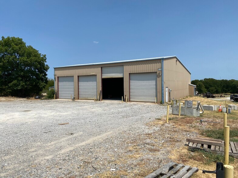 4613 N FM 1417, Sherman, TX à vendre - Photo de l’immeuble – Image 3 sur 11