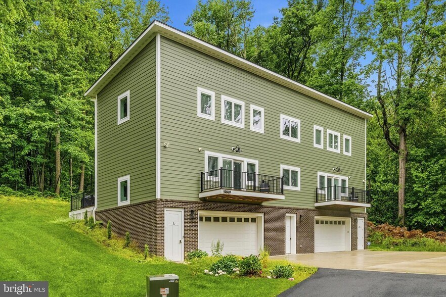 13537 Hanging Rock Ln, Lovettsville, VA à vendre - Photo de l’immeuble – Image 2 sur 12