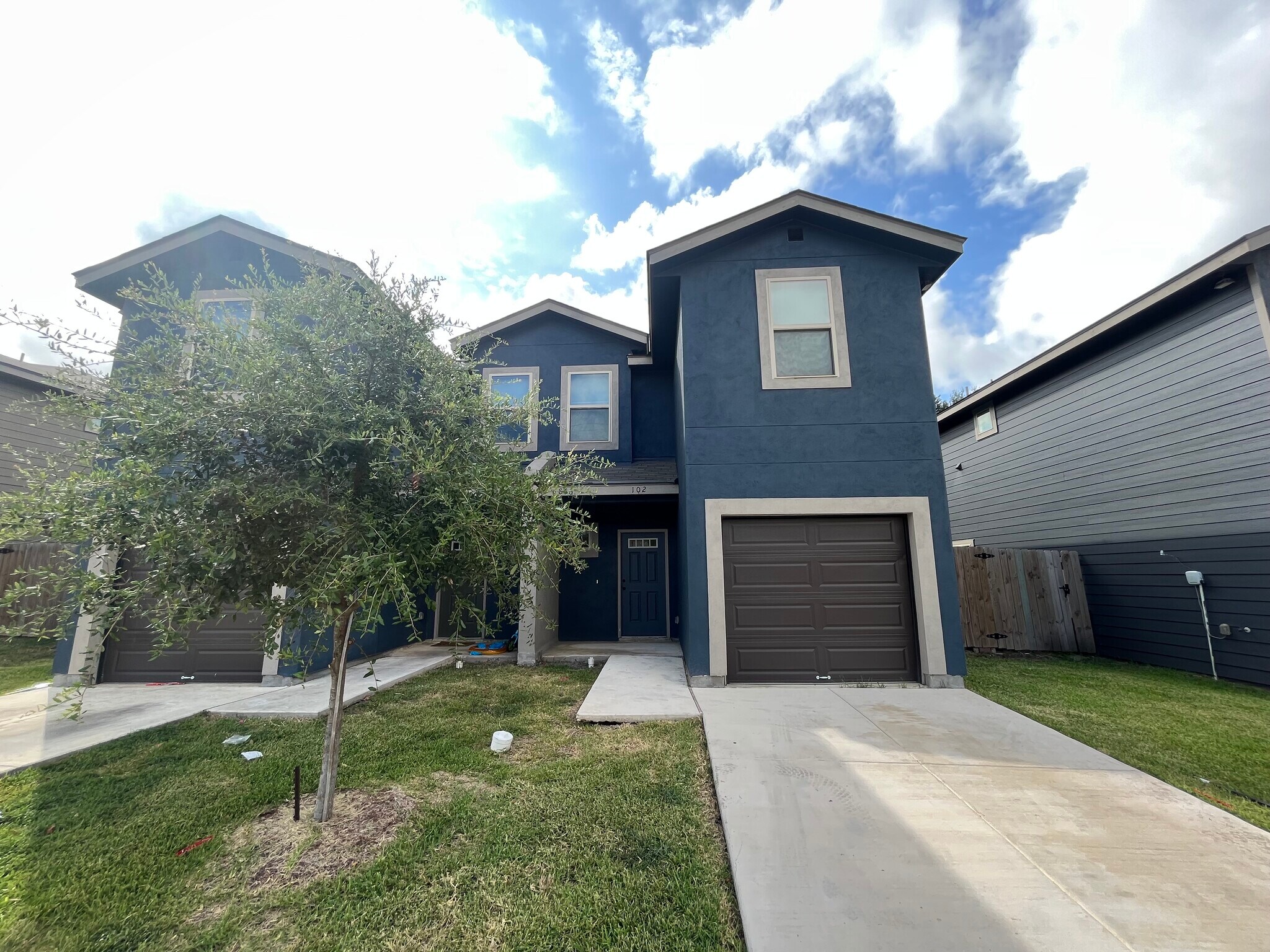 6866 Lakeview Dr, San Antonio, TX à vendre Photo principale– Image 1 sur 76