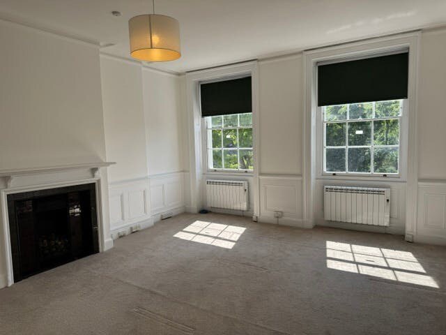 1 New Sq, Londres à louer - Photo de l’immeuble – Image 3 sur 23